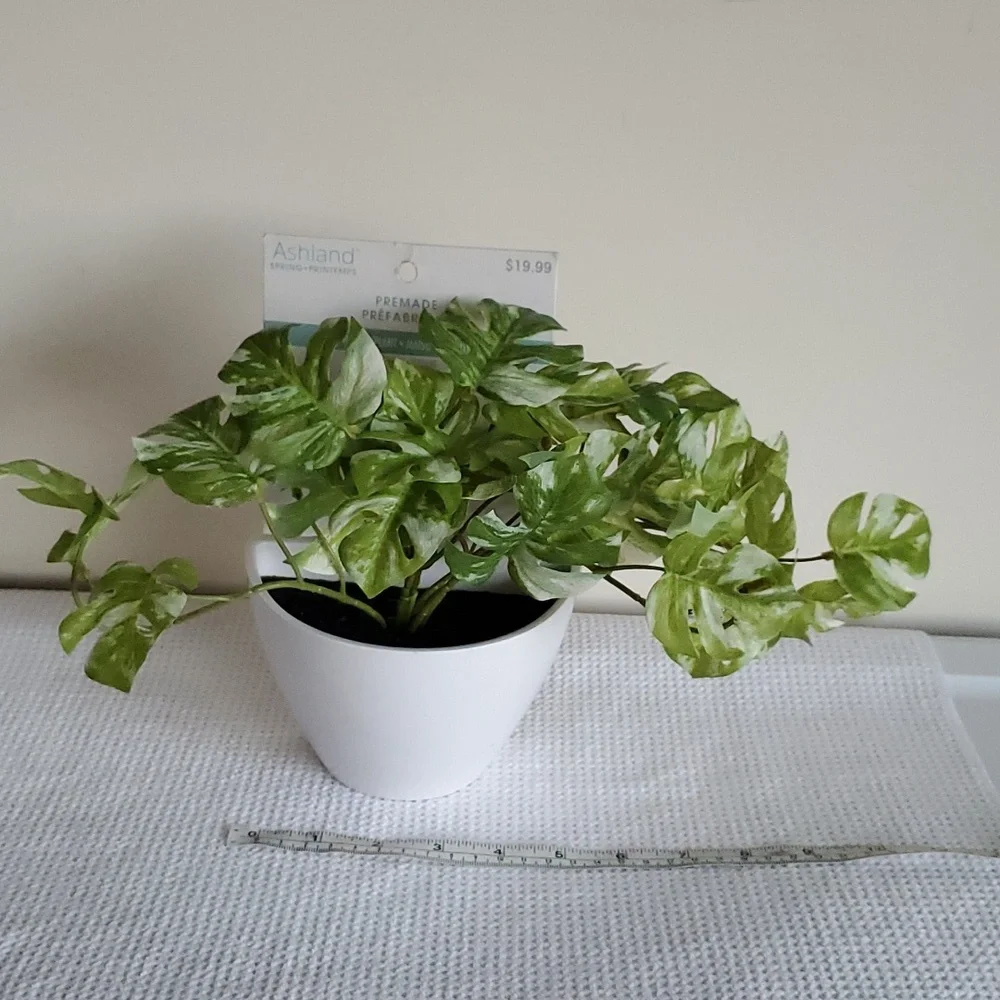 FAUX GREENERY PLANT DECOR